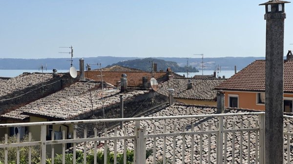 casa indipendente in vendita a Marta