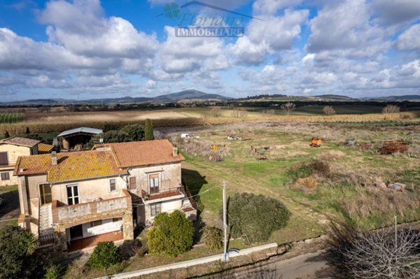 casa indipendente in vendita a Montalto di Castro in zona Pescia Romana