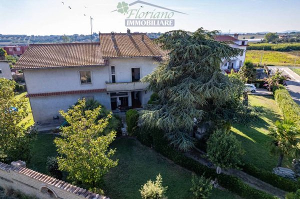 casa indipendente in vendita a Montalto di Castro in zona Pescia Romana