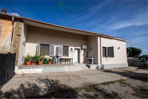 appartamento in vendita a Montalto di Castro in zona Pescia Romana