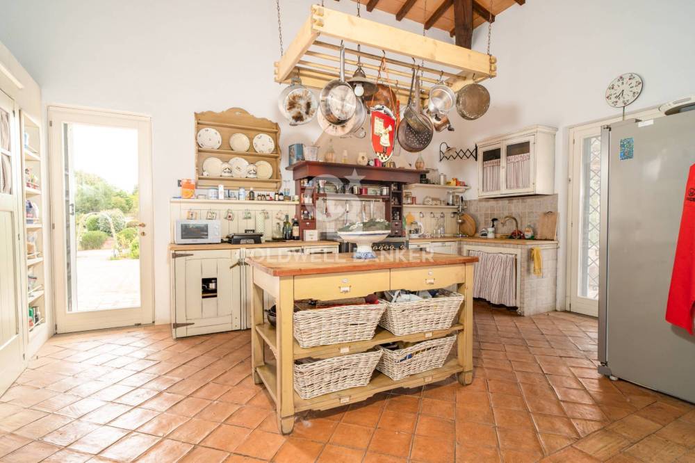 casa indipendente in vendita a Montalto di Castro in zona Pescia Romana