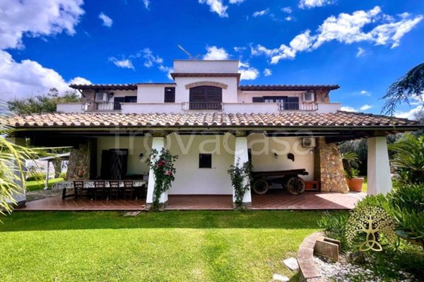 villa in vendita a Montalto di Castro