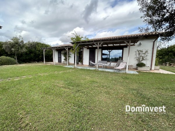 casa indipendente in vendita a Montalto di Castro in zona Pescia Romana