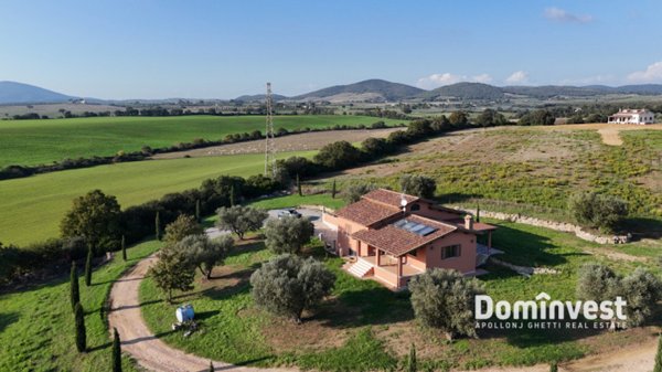 casa indipendente in vendita a Montalto di Castro in zona Pescia Romana