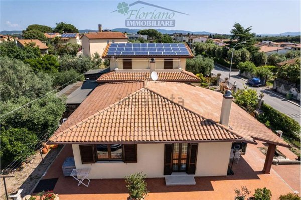 casa indipendente in vendita a Montalto di Castro in zona Pescia Romana