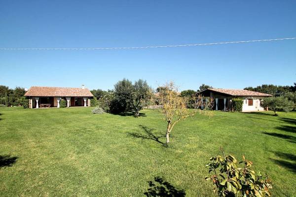 casa indipendente in vendita a Montalto di Castro in zona Pescia Romana