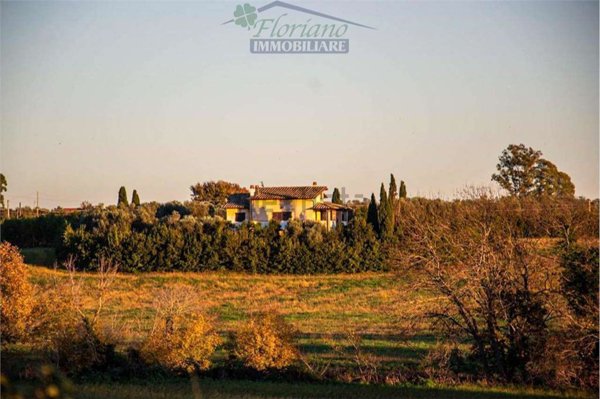 casa indipendente in vendita a Montalto di Castro in zona Pescia Romana