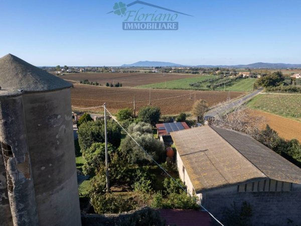 casa indipendente in vendita a Montalto di Castro in zona Pescia Romana