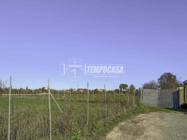 casa indipendente in vendita a Montalto di Castro