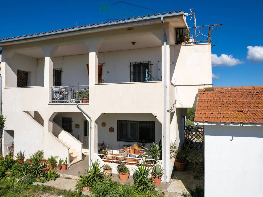 casa indipendente in vendita a Montalto di Castro in zona Pescia Romana