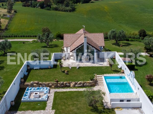 casa indipendente in vendita a Montalto di Castro in zona Pescia Romana