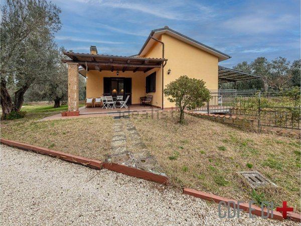 quadrivano in vendita a Montalto di Castro