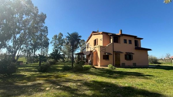 appartamento in vendita a Montalto di Castro
