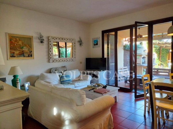 casa indipendente in vendita a Montalto di Castro in zona Montalto Marina