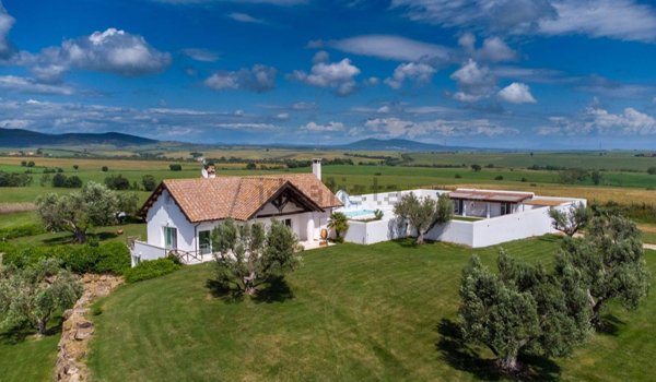 casa indipendente in vendita a Montalto di Castro