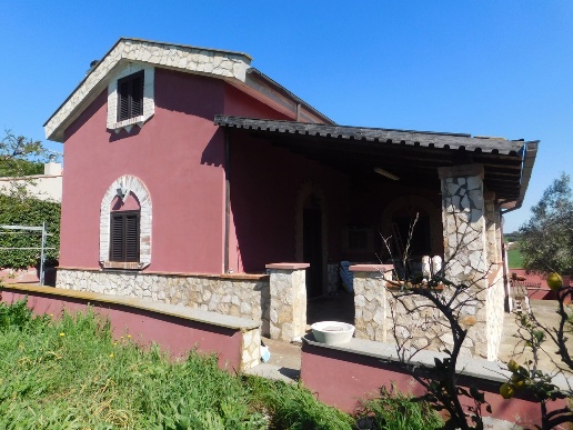 casa indipendente in vendita a Montalto di Castro