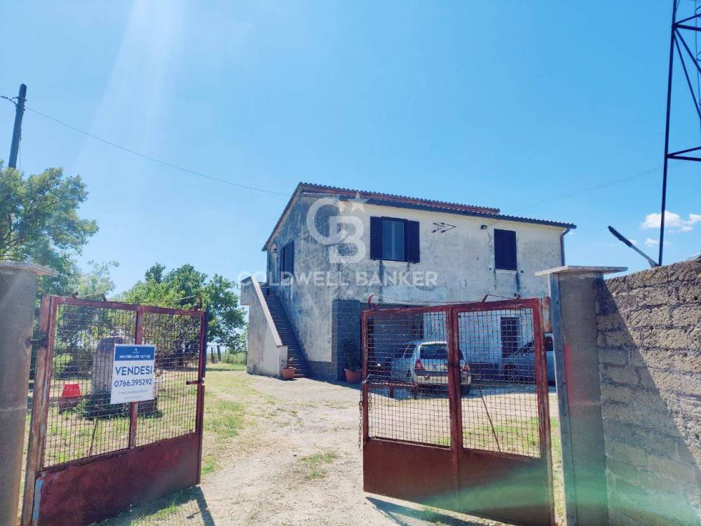 casa indipendente in vendita a Montalto di Castro