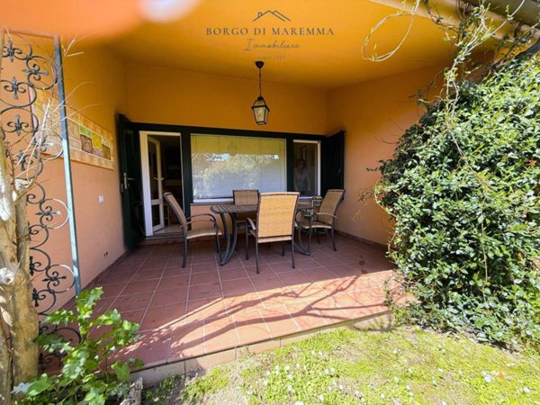 casa indipendente in vendita a Montalto di Castro