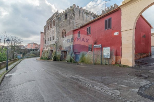 casa indipendente in vendita a Montalto di Castro