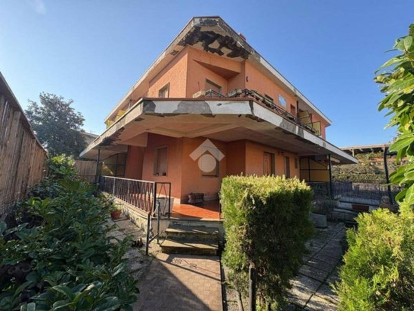 casa indipendente in vendita a Montalto di Castro