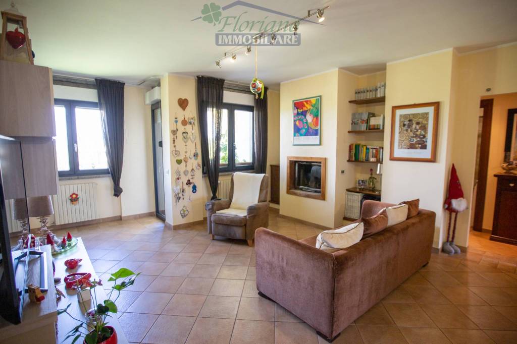 appartamento in vendita a Montalto di Castro in zona Pescia Romana