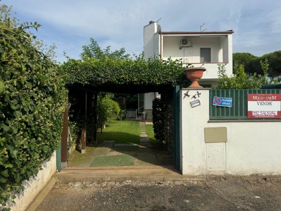 appartamento in vendita a Montalto di Castro in zona Montalto Marina