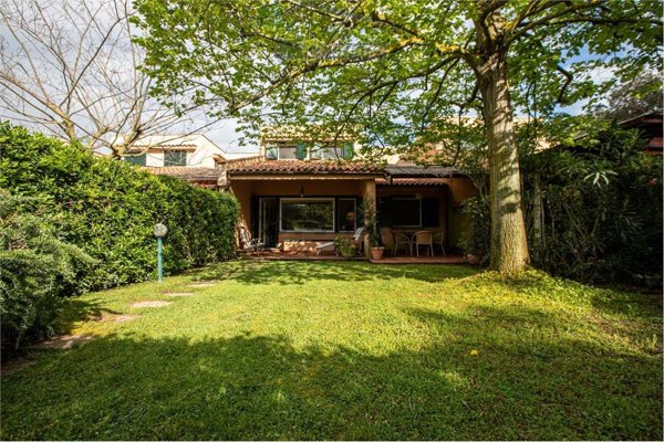 appartamento in vendita a Montalto di Castro in zona Pescia Romana
