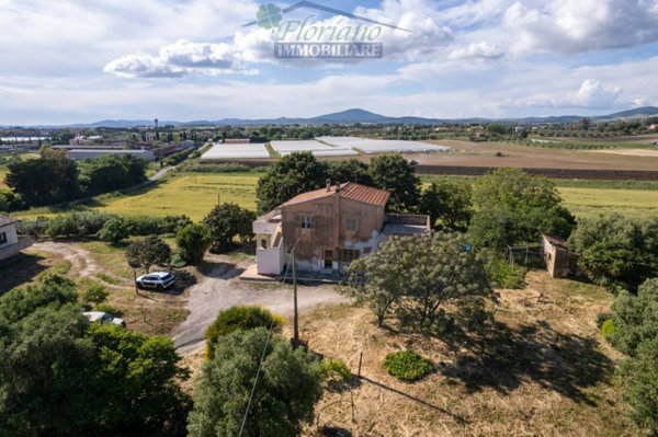 appartamento in vendita a Montalto di Castro in zona Pescia Romana