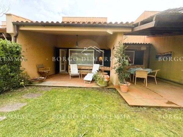 casa indipendente in vendita a Montalto di Castro