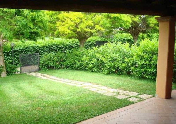 casa indipendente in vendita a Montalto di Castro in zona Pescia Romana