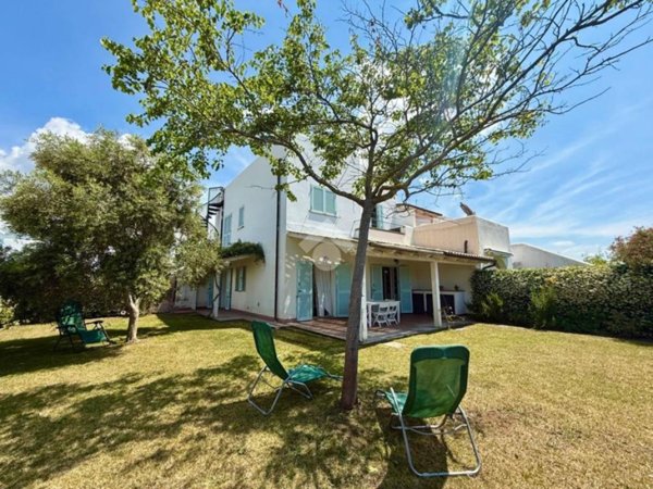 casa indipendente in vendita a Montalto di Castro