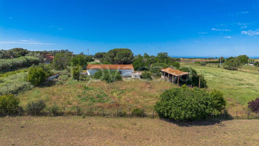 casa indipendente in vendita a Montalto di Castro