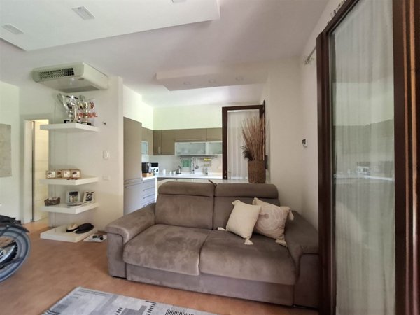casa indipendente in vendita a Montalto di Castro in zona Montalto Marina