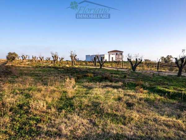 casa indipendente in vendita a Montalto di Castro in zona Pescia Romana