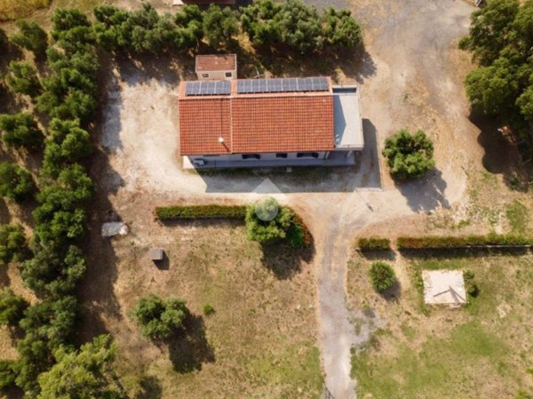 casa indipendente in vendita a Montalto di Castro