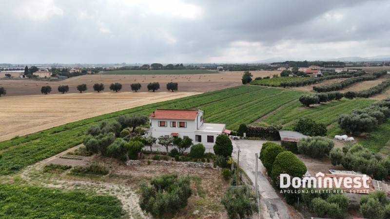 appartamento in vendita a Montalto di Castro in zona Pescia Romana