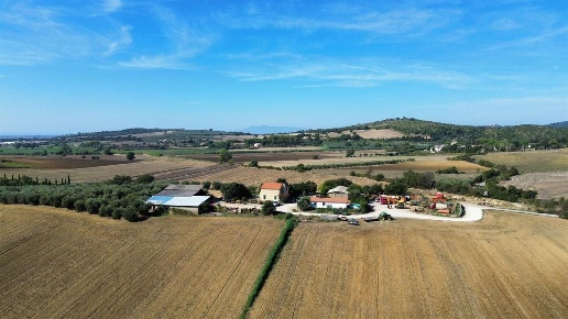 casa indipendente in vendita a Montalto di Castro