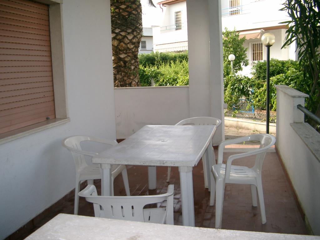casa indipendente in vendita a Montalto di Castro in zona Montalto Marina