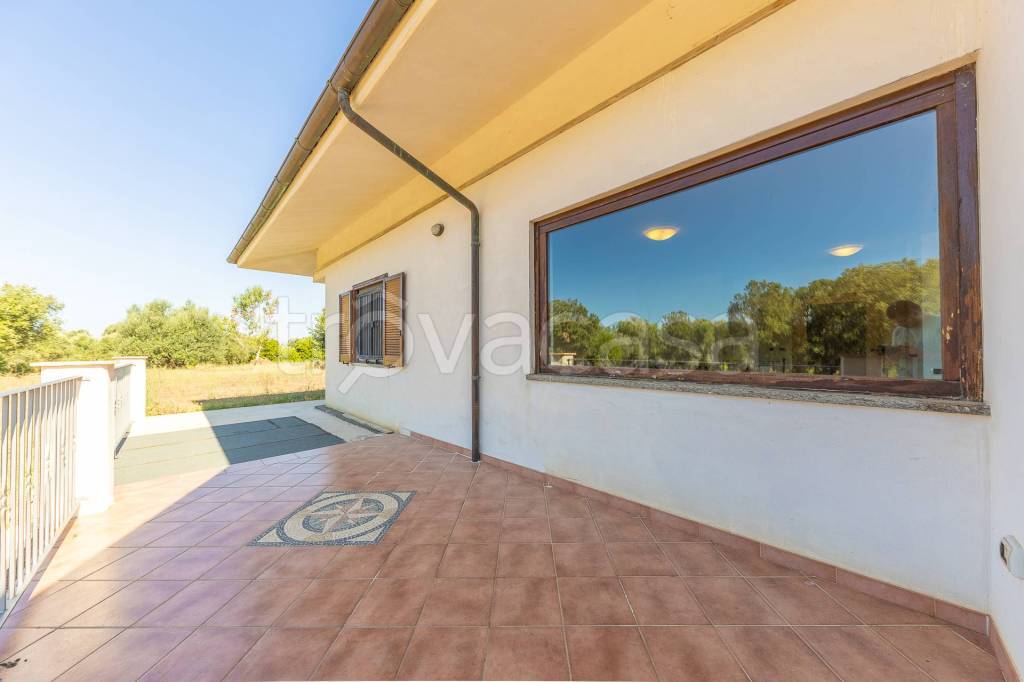 casa indipendente in vendita a Montalto di Castro