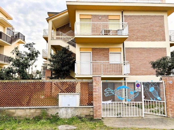 appartamento in vendita a Montalto di Castro in zona Montalto Marina