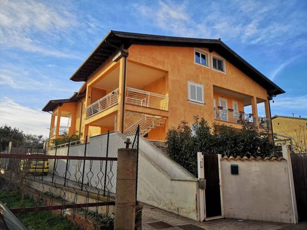 appartamento in vendita a Montalto di Castro in zona Pescia Romana