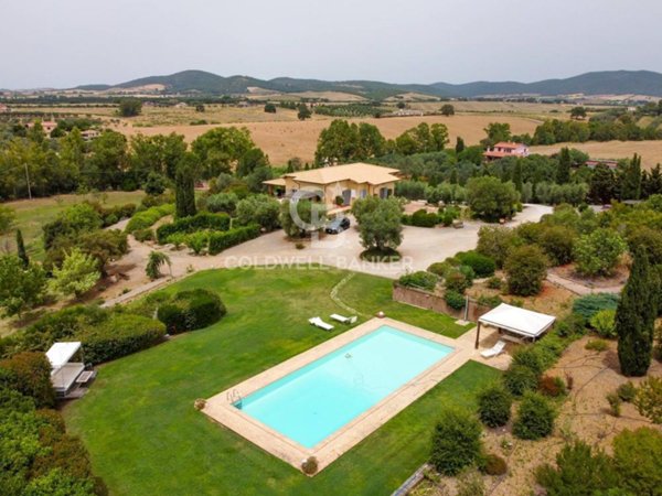 casa indipendente in vendita a Montalto di Castro in zona Pescia Romana