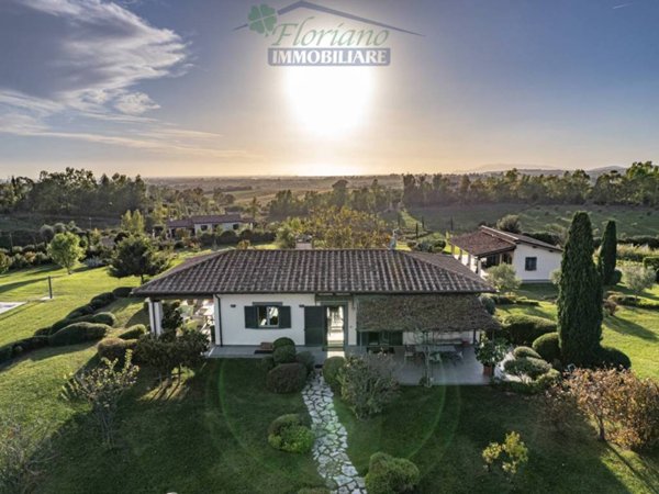 casa indipendente in vendita a Montalto di Castro in zona Pescia Romana