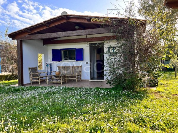 appartamento in vendita a Montalto di Castro in zona Montalto Marina