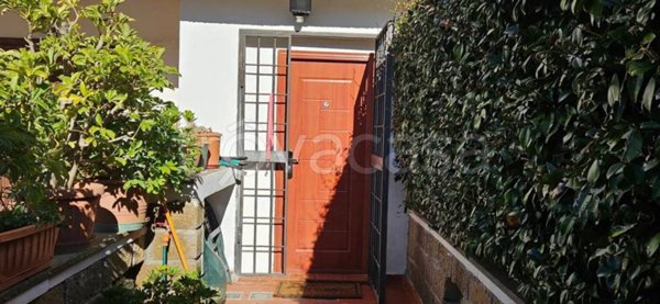 casa indipendente in vendita a Montalto di Castro