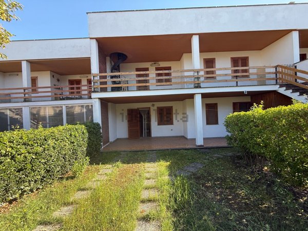 appartamento in vendita a Montalto di Castro in zona Montalto Marina