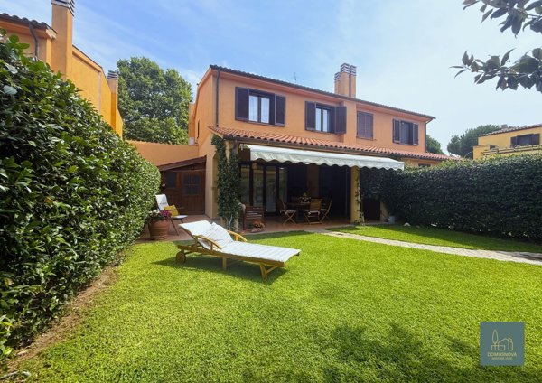 casa indipendente in vendita a Montalto di Castro