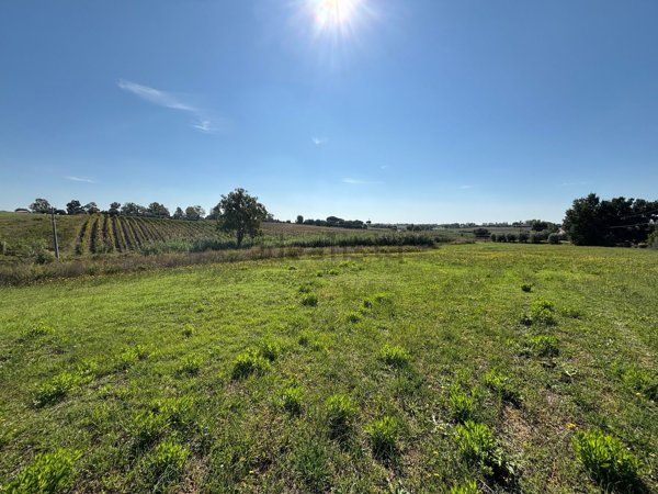 casa indipendente in vendita a Montalto di Castro