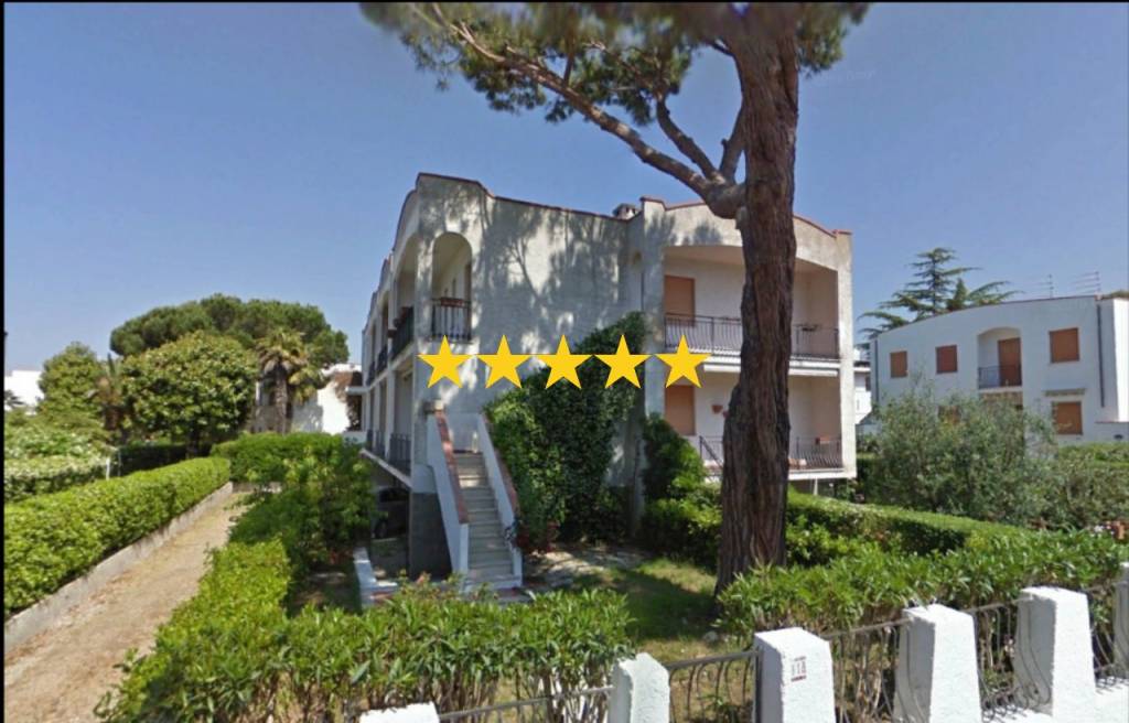 casa indipendente in vendita a Montalto di Castro in zona Montalto Marina