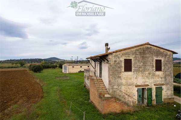quadrivano in vendita a Montalto di Castro in zona Pescia Romana